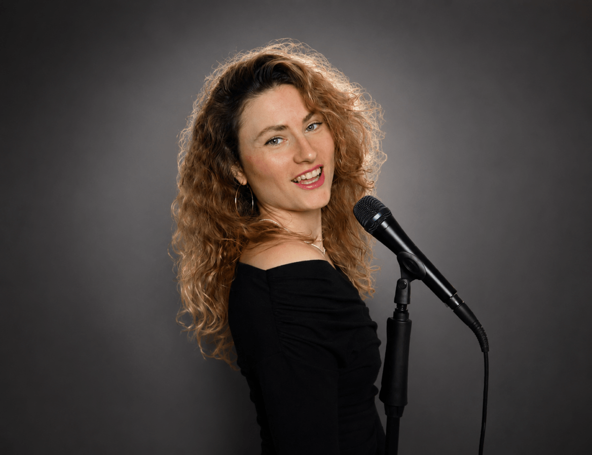 Concert de Julie Theno (Pop Rock) au Thé Art Café à Lagny-sur-Marne